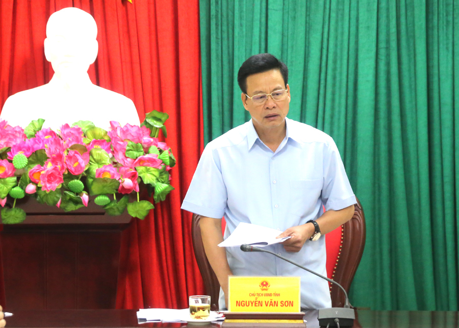 Chủ tịch UBND tỉnh Nguyễn Văn Sơn kết luận tại buổi tiếp công dân.