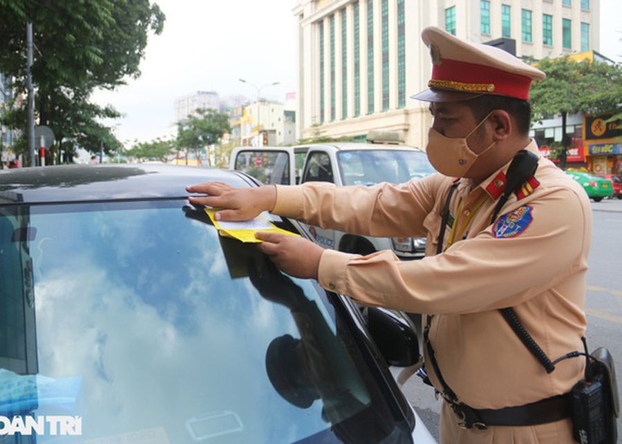 Người lái xe cần lưu ý một số quy định mới liên quan đến việc xử lý, giải quyết phương tiện vi phạm luật giao thông bị phạt nguội 