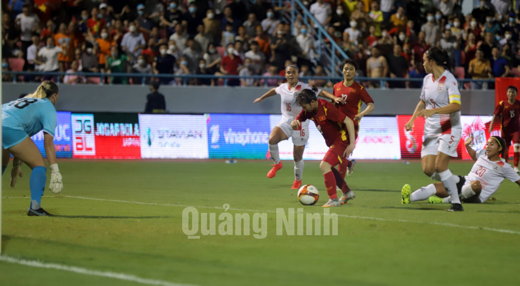 Từ một tình huống phối hợp ngắn trung lộ, tận dụng sai lầm của hàng phòng ngự đối phương, Thùy Trang đã chợp thời cơ ghi bàn thắng nâng tỷ số lên 2 -1 cho Việt Nam, hoàn tất cuộc lội ngược dòng ấn tượng.