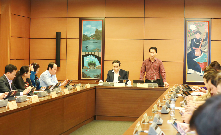 Bí thư Tỉnh ủy Đặng Quốc Khánh chủ trì phiên thảo luận (Ảnh: CTV)