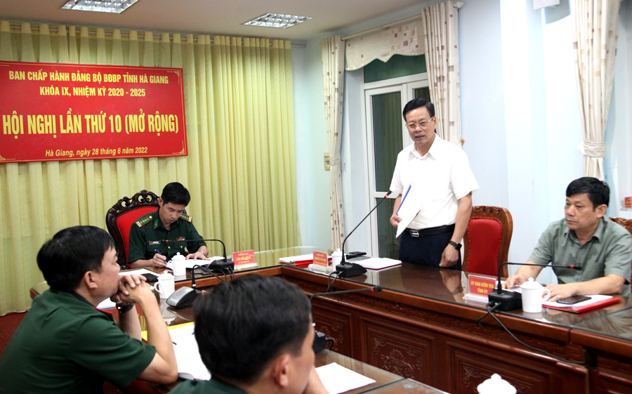 Chủ tịch UBND Nguyễn Văn Sơn phát biểu chỉ đạo hội nghị. 
