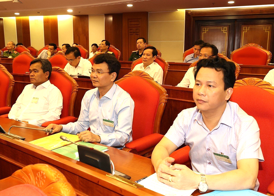 Bí thư Tỉnh ủy Hà Giang Đặng Quốc Khách dự hội nghị tại Hà Nội. Ảnh: Minh Đông (TTXVN)