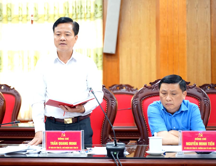 Chủ nhiệm UBKT Tỉnh ủy Trần Quang Minh phát biểu tại buổi làm việc.
