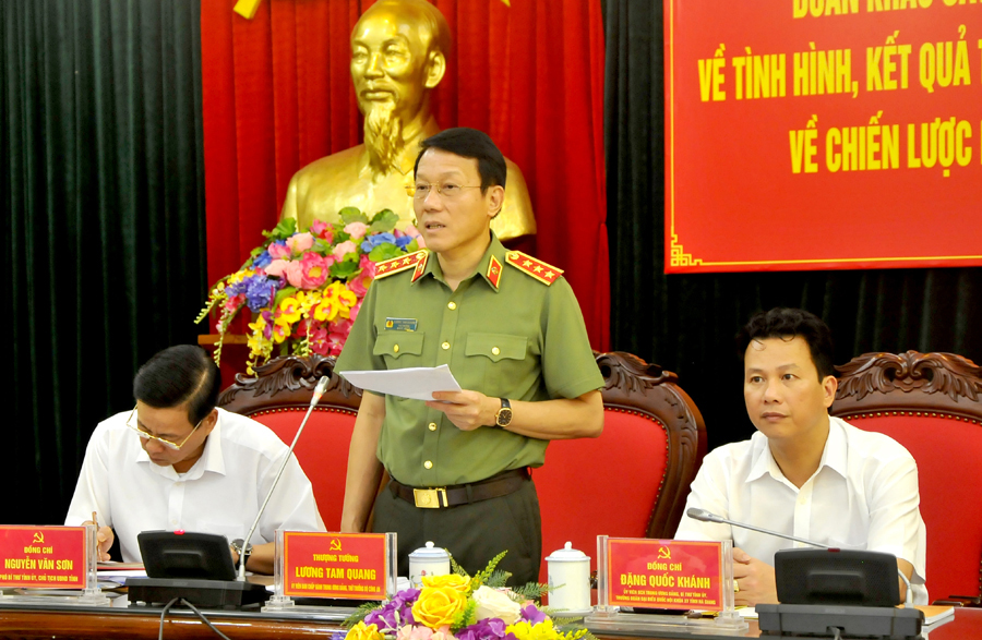 Thượng tướng Lương Tam Quang, Thứ trưởng Bộ Công an phát biểu tại buổi làm việc.
