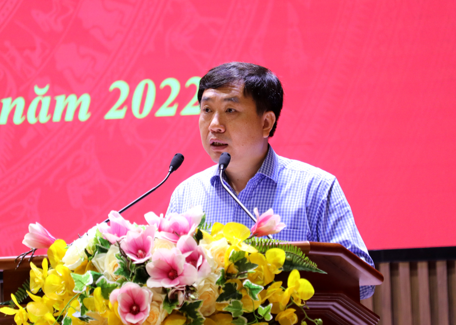 Phó Bí thư Tỉnh ủy Nguyễn Mạnh Dũng phát biểu khai mạc hội nghị.
