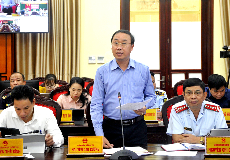 Giám đốc Sở Nội vụ Nguyễn Cao Cường đề nghị các địa phương rà soát các vị trí cán bộ công chức, viên chức để bố trí, sắp xếp cán bộ một cách phù hợp.
