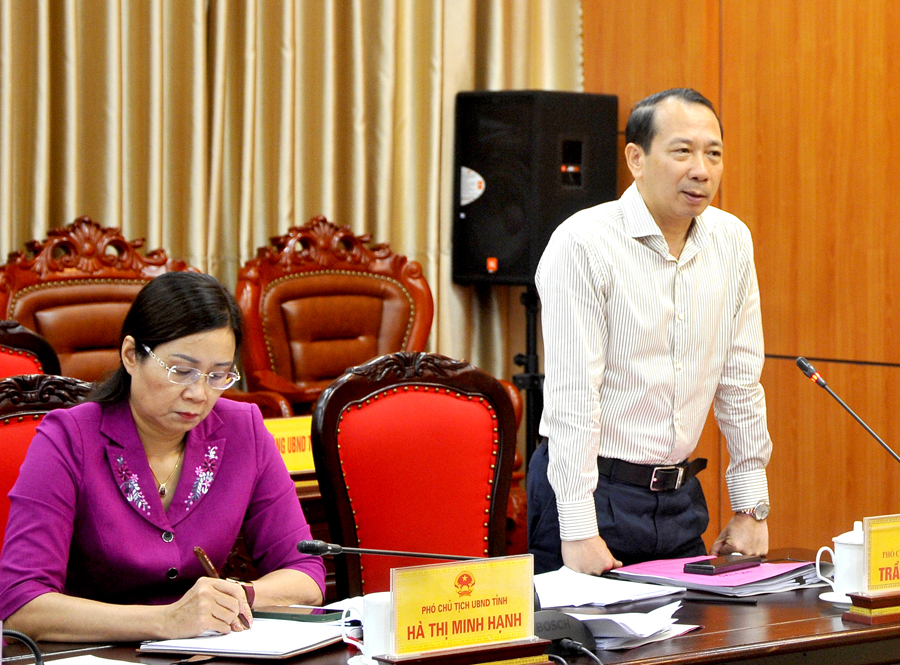 Phó Chủ tịch UBND tỉnh Trần Đức Quý đề nghị các ngành liên quan sớm triển khai phần mềm quản lý lao động để theo dõi số lao động ngoài tỉnh khi xảy ra dịch bệnh Covid-19.