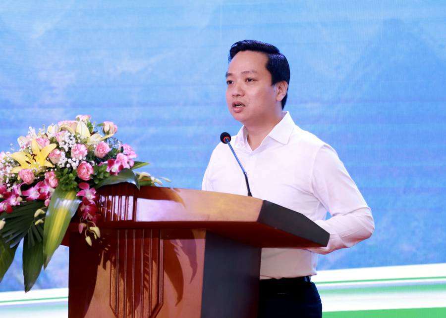 Phó Chủ tịch UBND tỉnh Cao Bằng Lê Hải Hòa thảo luận tại Hội thảo
