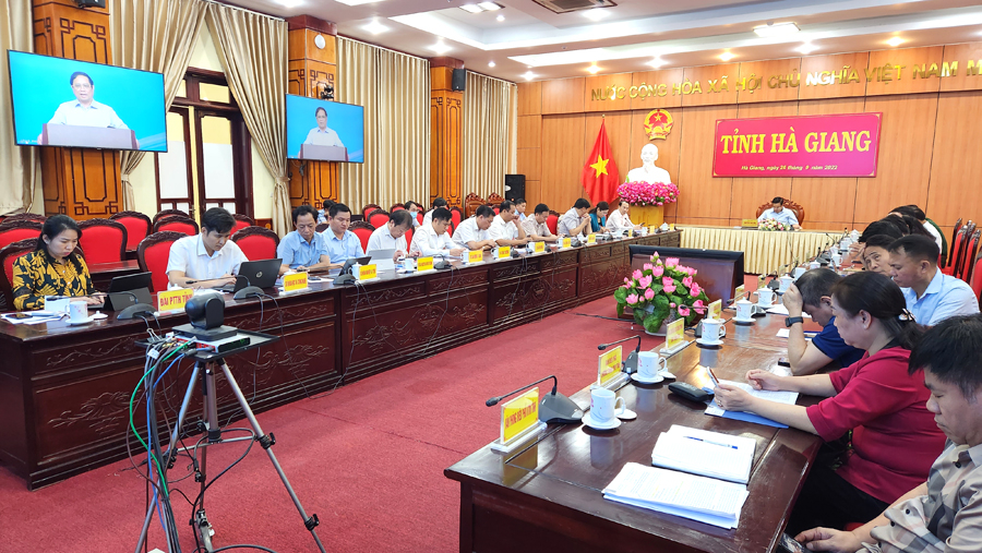 Các đại biểu tham dự hội nghị tại điểm cầu tỉnh Hà Giang.
