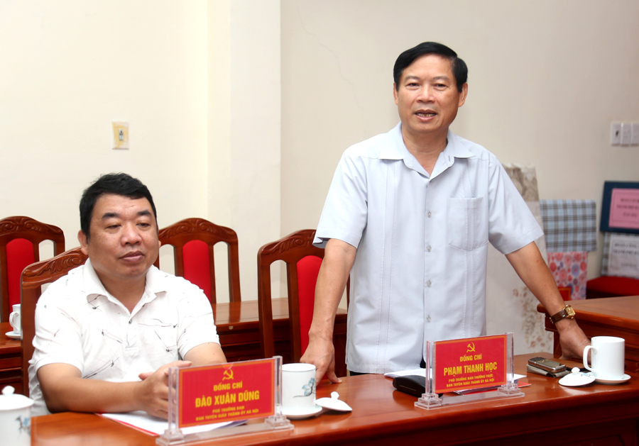 Phó trưởng Ban Thường trực Ban Tuyên giáo Thành ủy Hà Nội Phạm Thanh Học phát biểu tại buổi làm việc.
