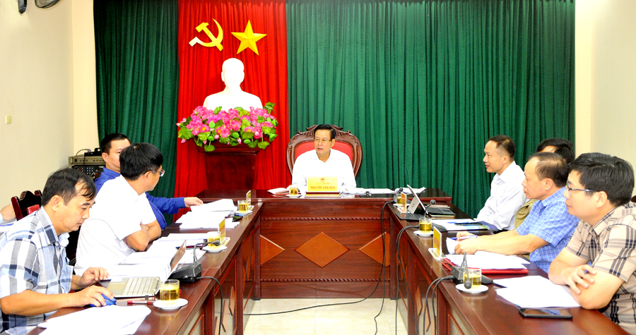Chủ tịch UBND tỉnh Nguyễn Văn Sơn chủ trì buổi tiếp công dân.
