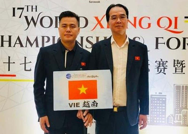 Lại Lý Huynh và Nguyễn Thành Bảo giành huy chương Vàng đồng đội Giải vô địch cờ tướng thế giới 2022. 