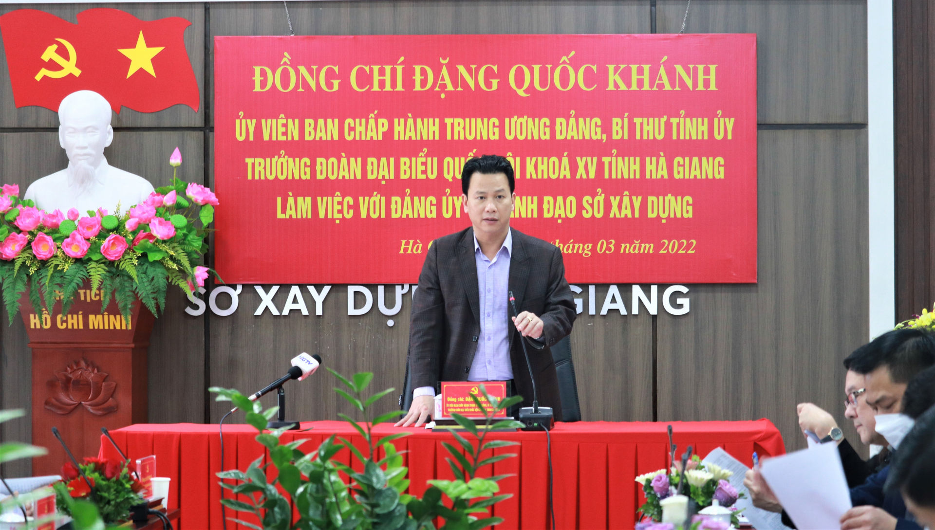 Bí thư Tỉnh ủy Đặng Quốc Khánh phát biểu kết luận buổi làm việc.