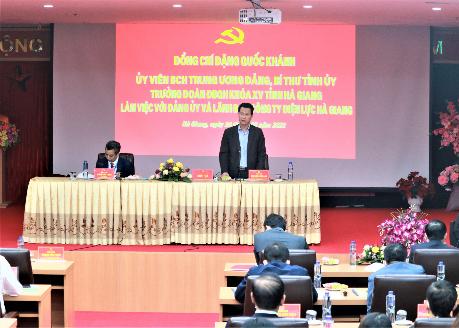 Bí thư Tỉnh ủy Đặng Quốc Khánh phát biểu kết luận buổi làm việc.