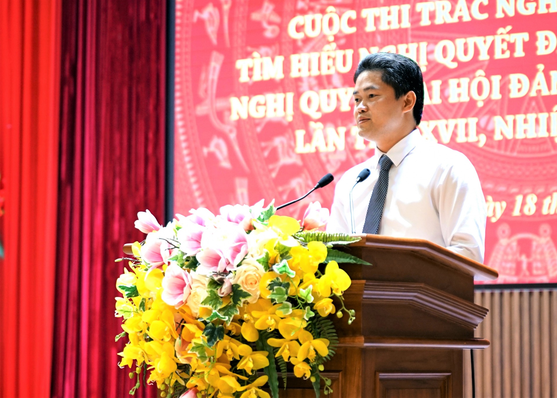 Trưởng ban Tuyên giáo Tỉnh ủy Vũ Mạnh Hà Phát biểu tại buổi lễ.