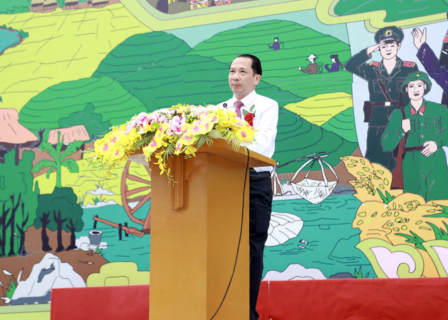 Phó Chủ tịch UBND tỉnh Trần Đức Quý phát biểu tại Lễ khánh thành