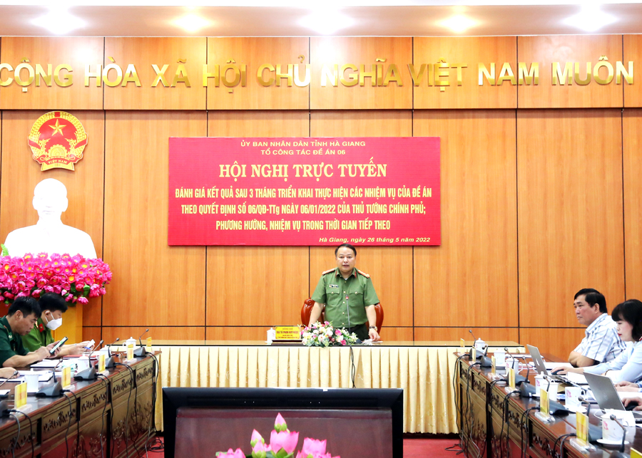 Đại tá Phan Huy Ngọc, Giám đốc Công an tỉnh, Tổ phó Thường trực Tổ công tác Đề án 06 của tỉnh kết luận tại hội nghị.