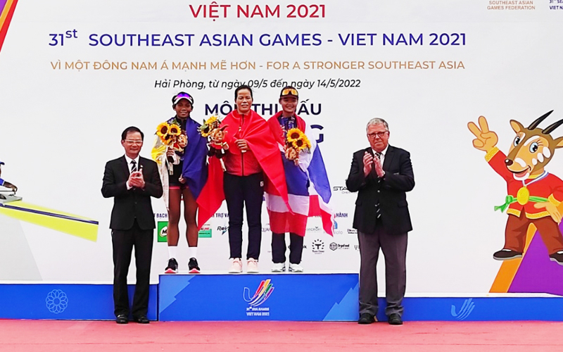 Vận động viên Phạm Thị Huệ giành Huy chương Vàng ở nội dung Thuyền đơn nữ hạng nặng.