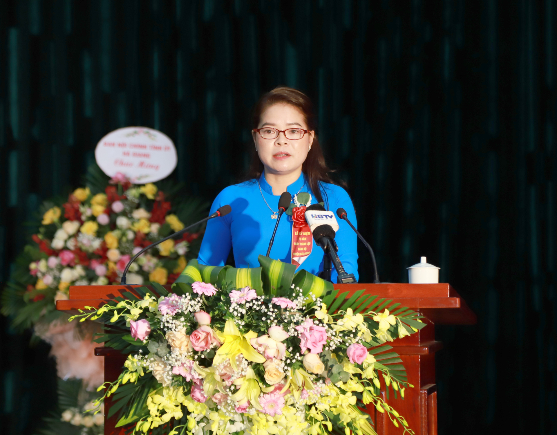 Lãnh đạo Huyện đoàn Bắc Quang đại diện thế hệ trẻ của huyện phát biểu tại buổi lễ
