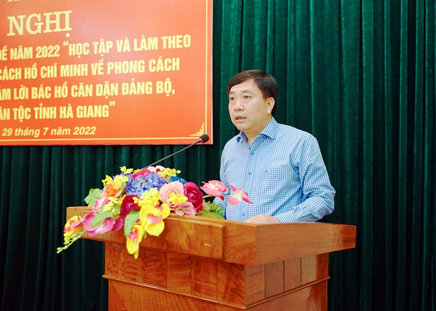 Phó Bí thư Tỉnh ủy Nguyễn Mạnh Dũng quán triệt các chuyên đề tại Hội nghị 