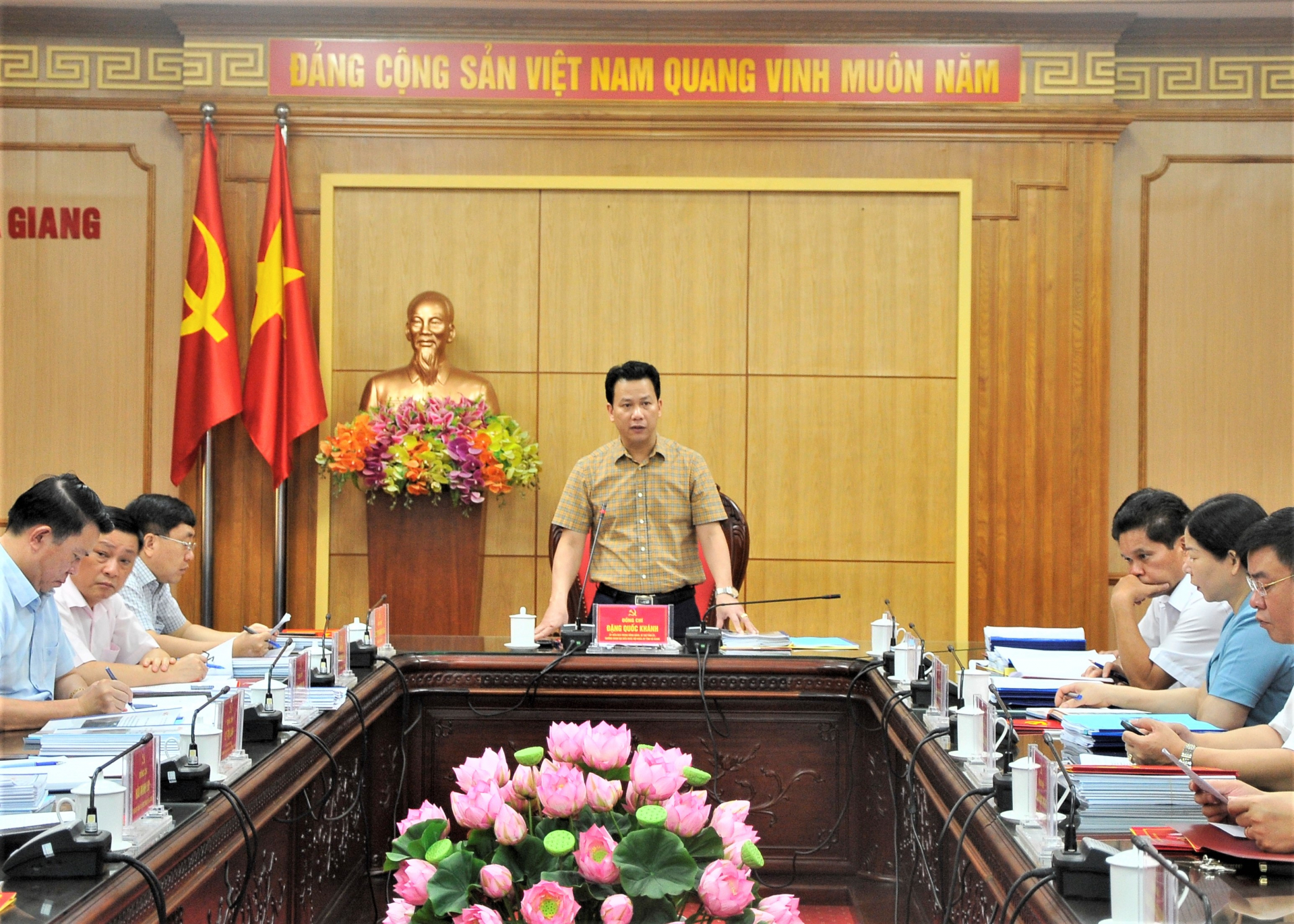 Bí thư Tỉnh uỷ Đặng Quốc Khánh chủ trì phiên họp chuyên đề BTV Tỉnh uỷ.