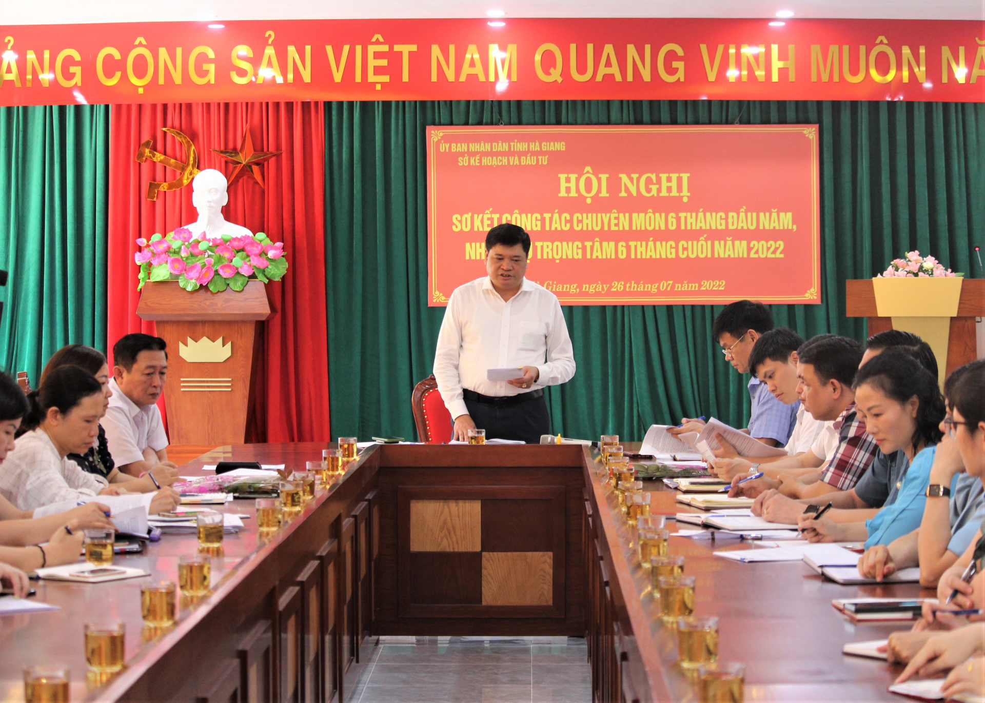 Giám đốc Sở KH&ĐT Lương Văn Đoàn phát biểu tại hội nghị.