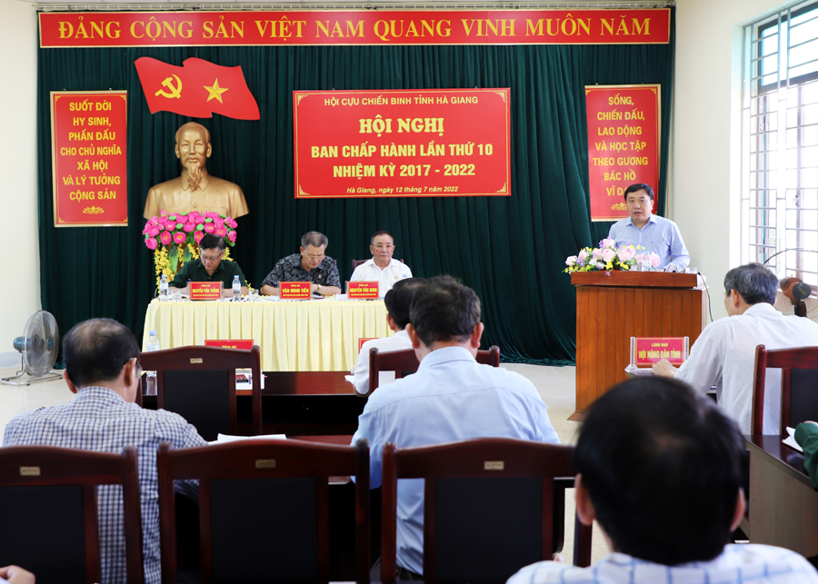 Đồng chí Nguyễn Mạnh Dũng, Phó Bí thư Tỉnh uỷ phát biểu tại hội nghị.