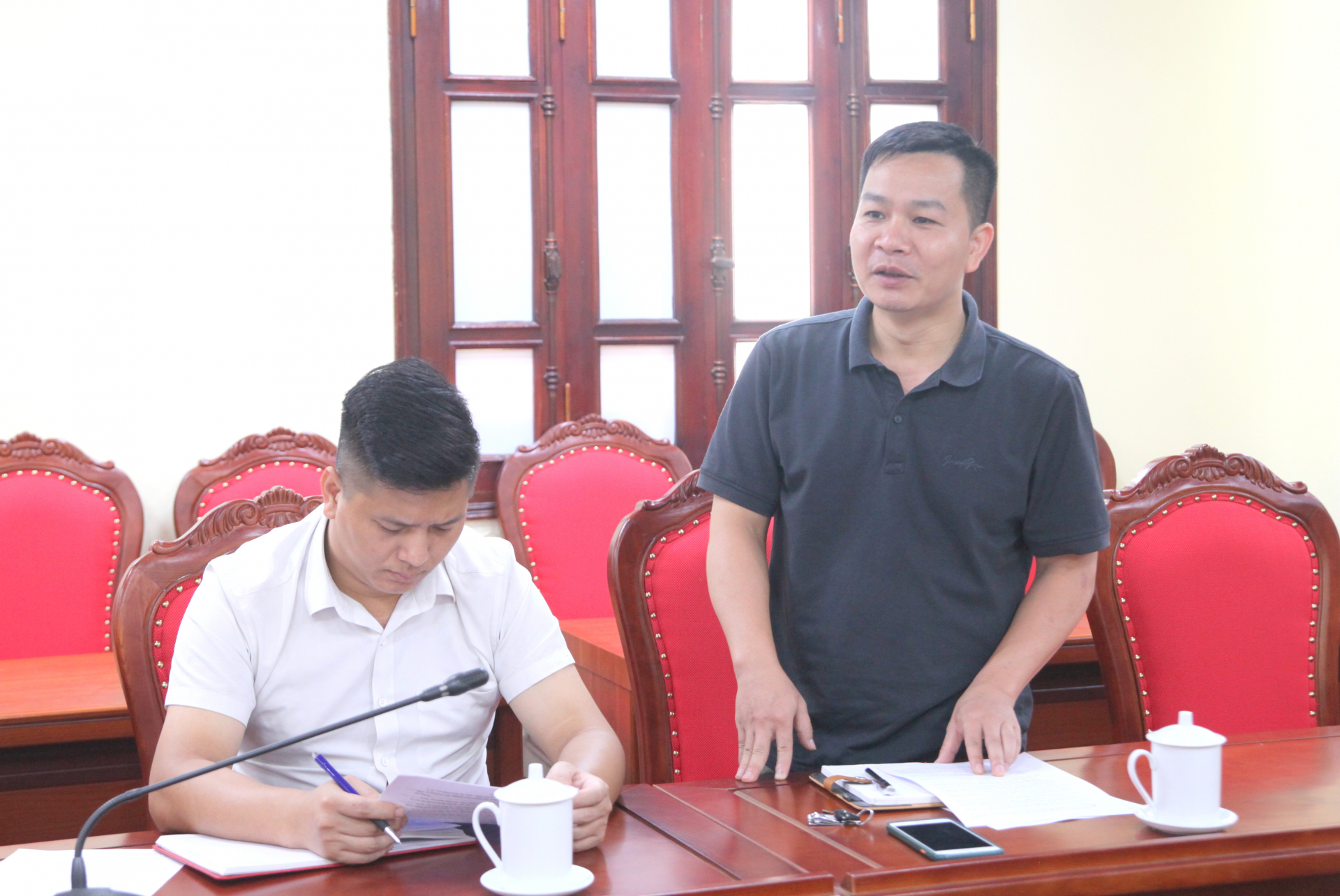 Đại diện Báo Hà Giang tham gia ý kiến tổ chức phát thanh trên nền tảng số của Báo Hà Giang điện tử.