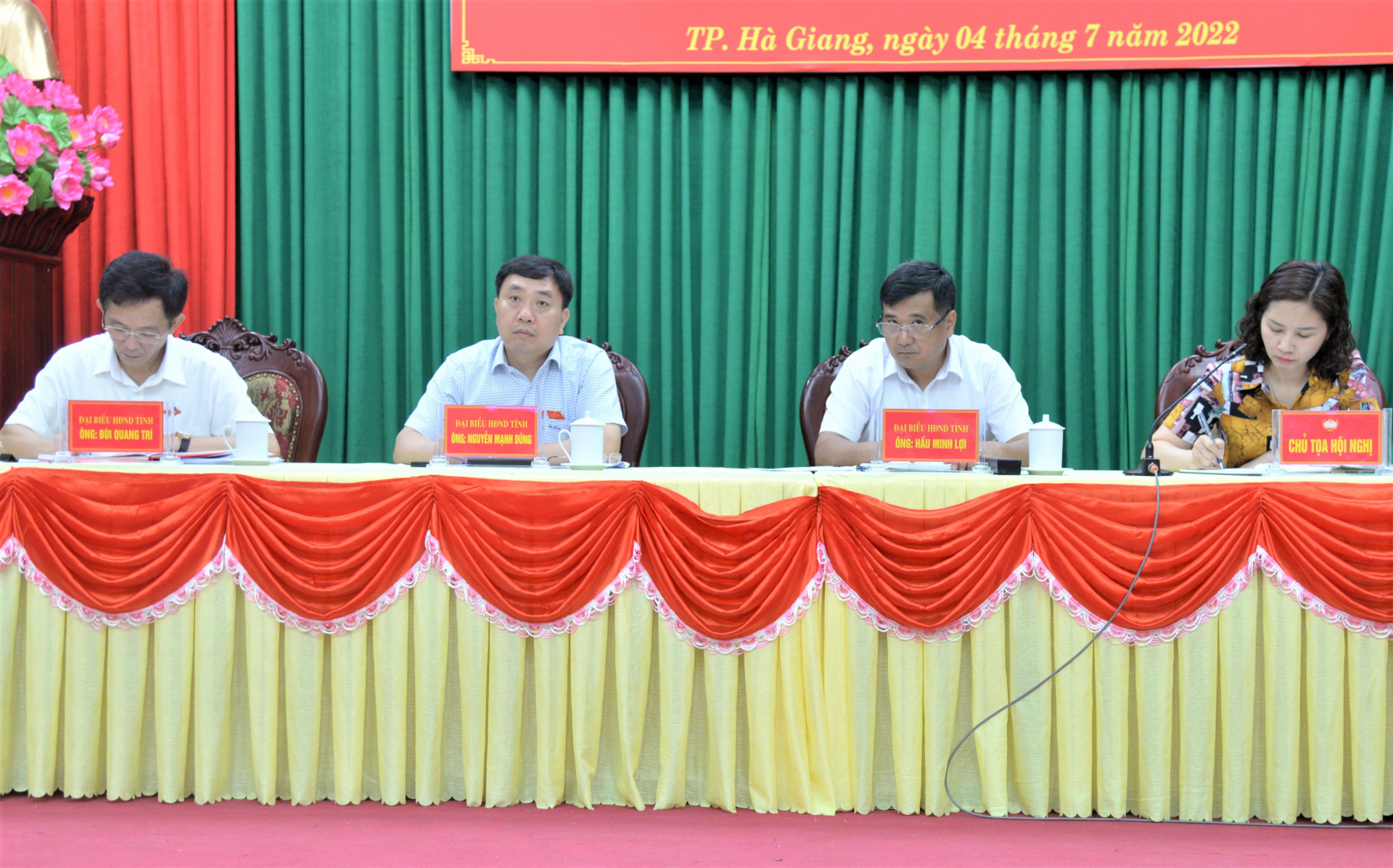 Tổ đại biểu HĐND tỉnh tiếp xúc cử tri tại thành phố Hà Giang