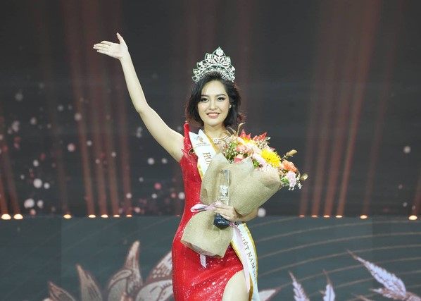 Hoa hậu Nông Thúy Hằng đăng quang Hoa hậu các dân tộc Việt Nam 2022