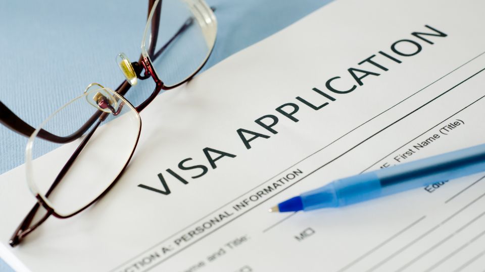 Visa là giấy tờ quan trọng thuộc bộ hồ sơ xin du học Úc