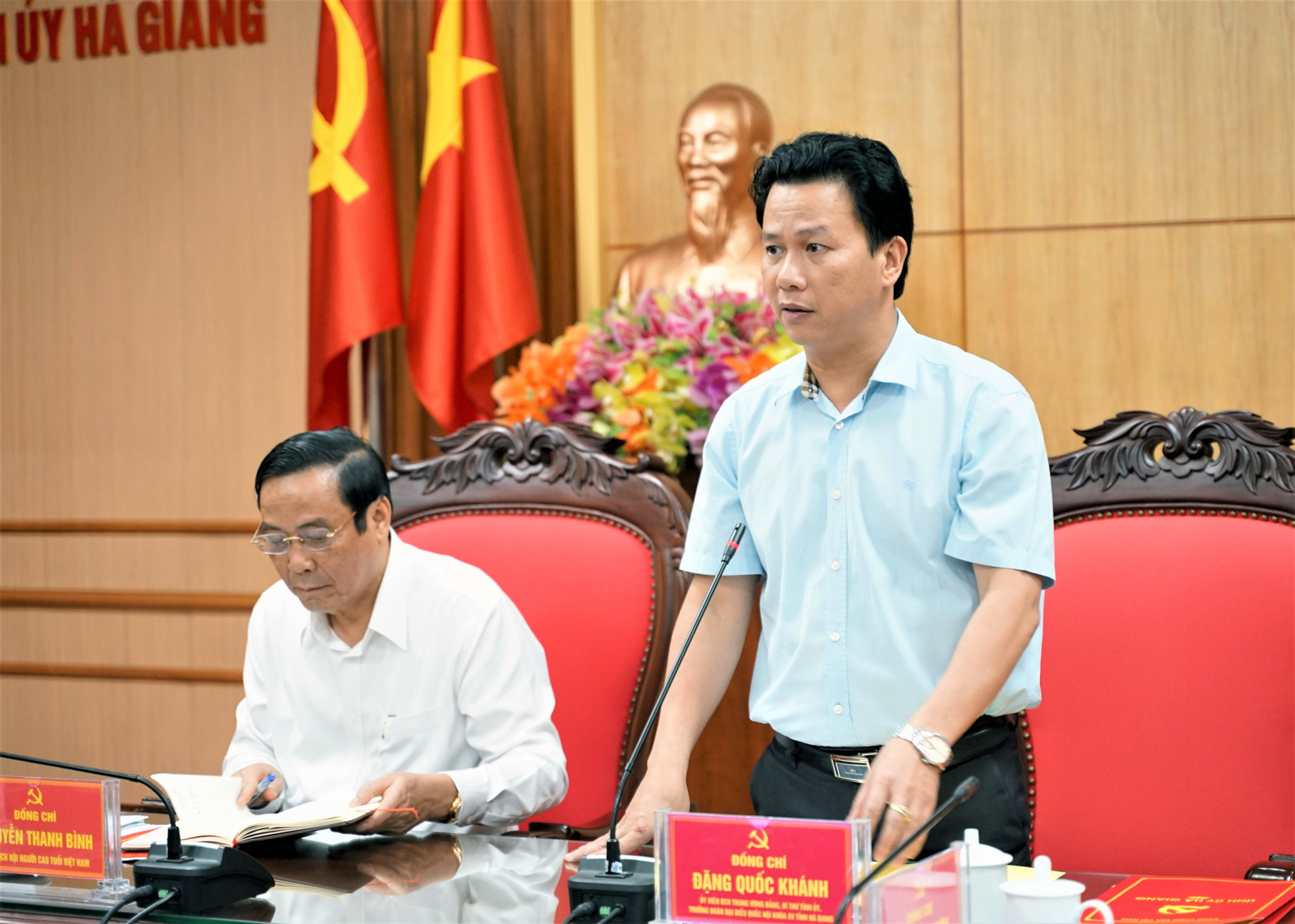 Bí thư Tỉnh ủy Đặng Quốc Khánh phát biểu tại buổi làm việc.