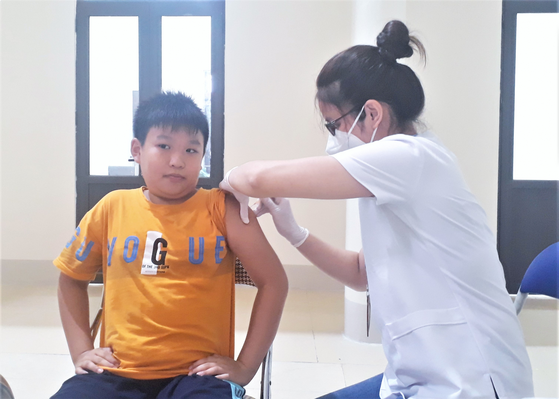 Trẻ em từ 5 – 11 tuổi trên địa bàn thành phố Hà Giang tiêm vắc xin phòng Covid – 19.