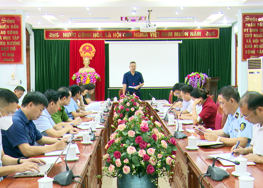 Các đại biểu tham dự cuộc họp Ban chỉ đạo phòng, chống dịch Tp. Hà Giang
