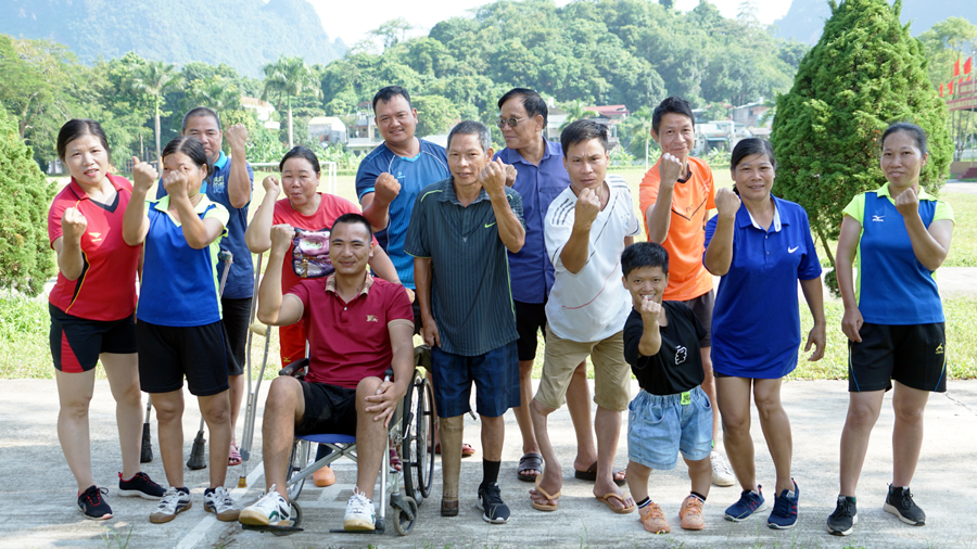 Đoàn thể thao người khuyết tật tỉnh Hà Giang tham gia giải Vô địch điền kinh, bơi lội người khuyết tật toàn quốc năm 2022