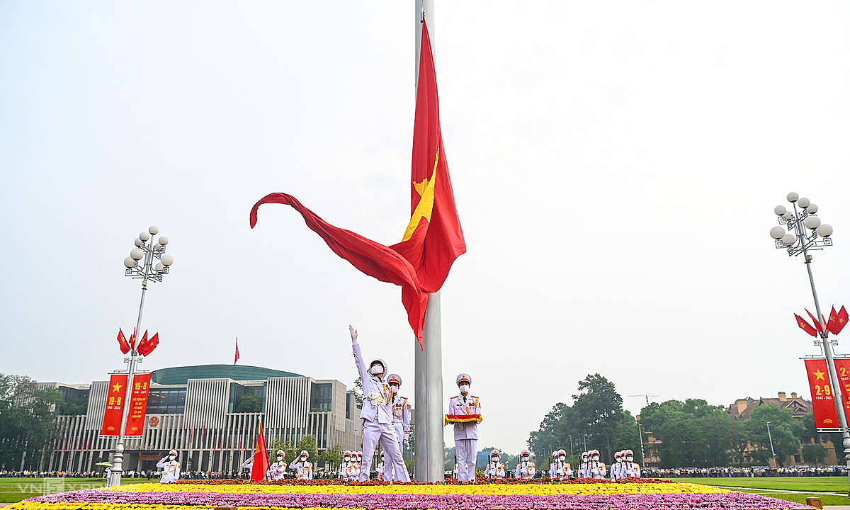 Lễ thượng cờ chào mừng Quốc khánh 2/9 tại quảng trường Ba Đình, Hà Nội ngày 1/9. 