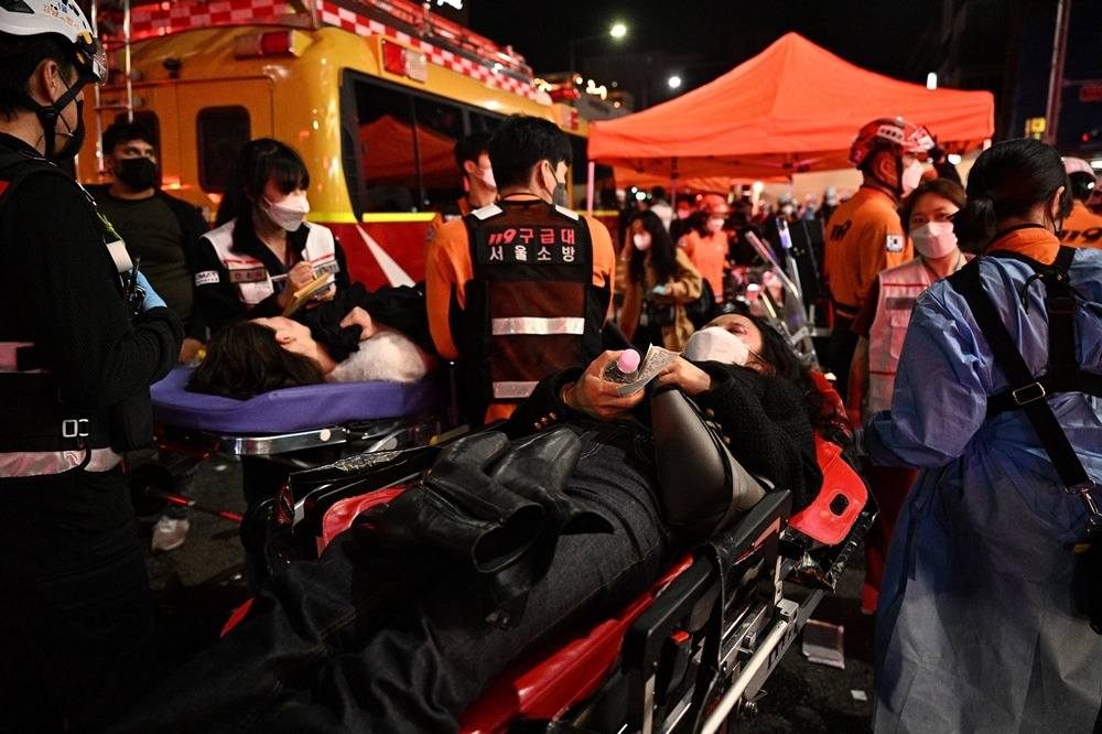 Trong số những người tử vong, có 104 người được xác nhận tử vong sau khi được di chuyển  đến một số bệnh viện lân cận, 45 người tử vong tại chỗ và thi thể của họ được tạm thời được đặt tại nhà thi đấu đa năng Wonhyo-ro, sau đó chuyển đến nhà xác của Bệnh viện Đại học Soonchunhyang ở Yongsan-gu. 