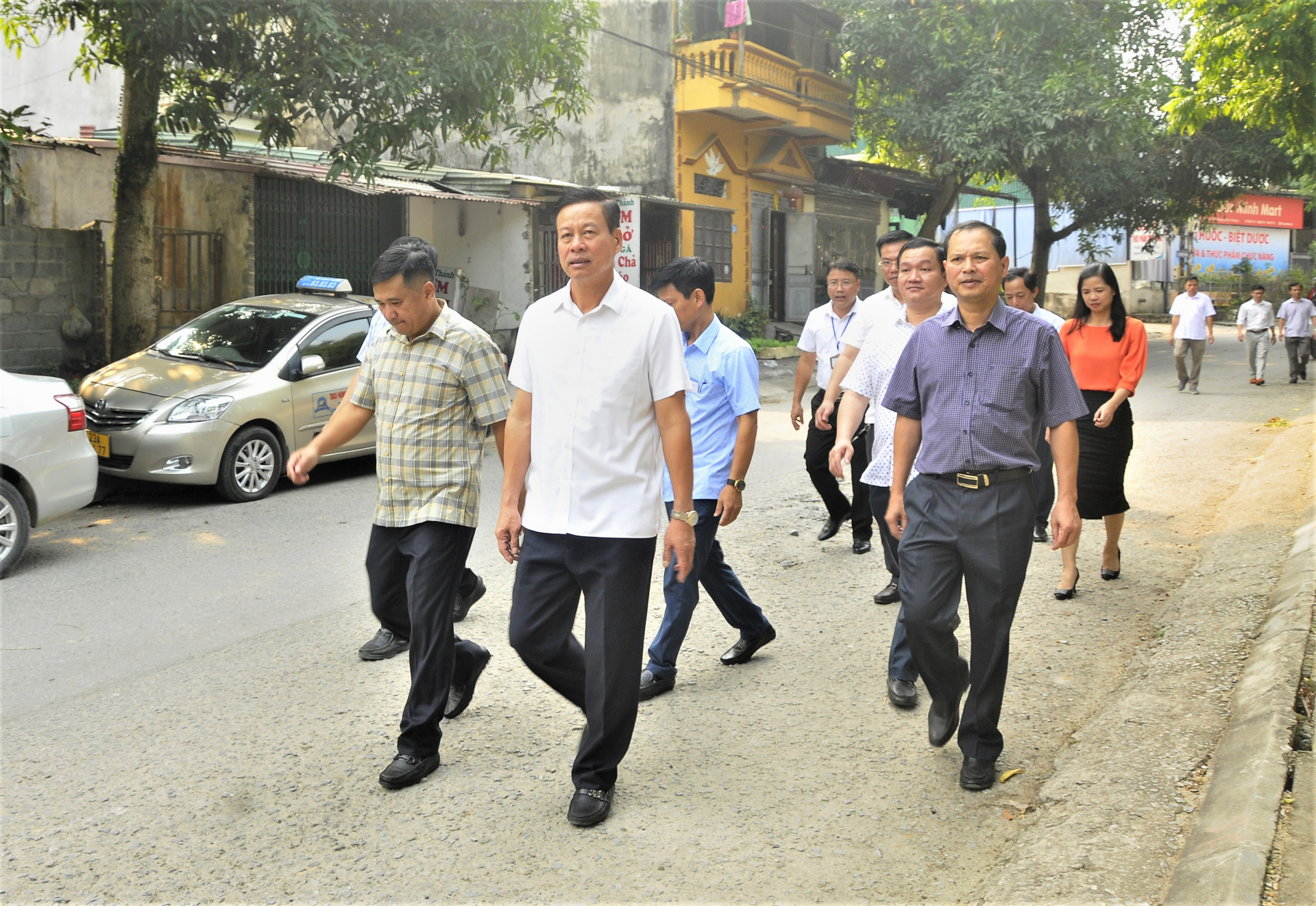 Chủ tịch UBND tỉnh Nguyễn Văn Sơn kiểm tra khu vực quanh phường Nguyễn Trãi.