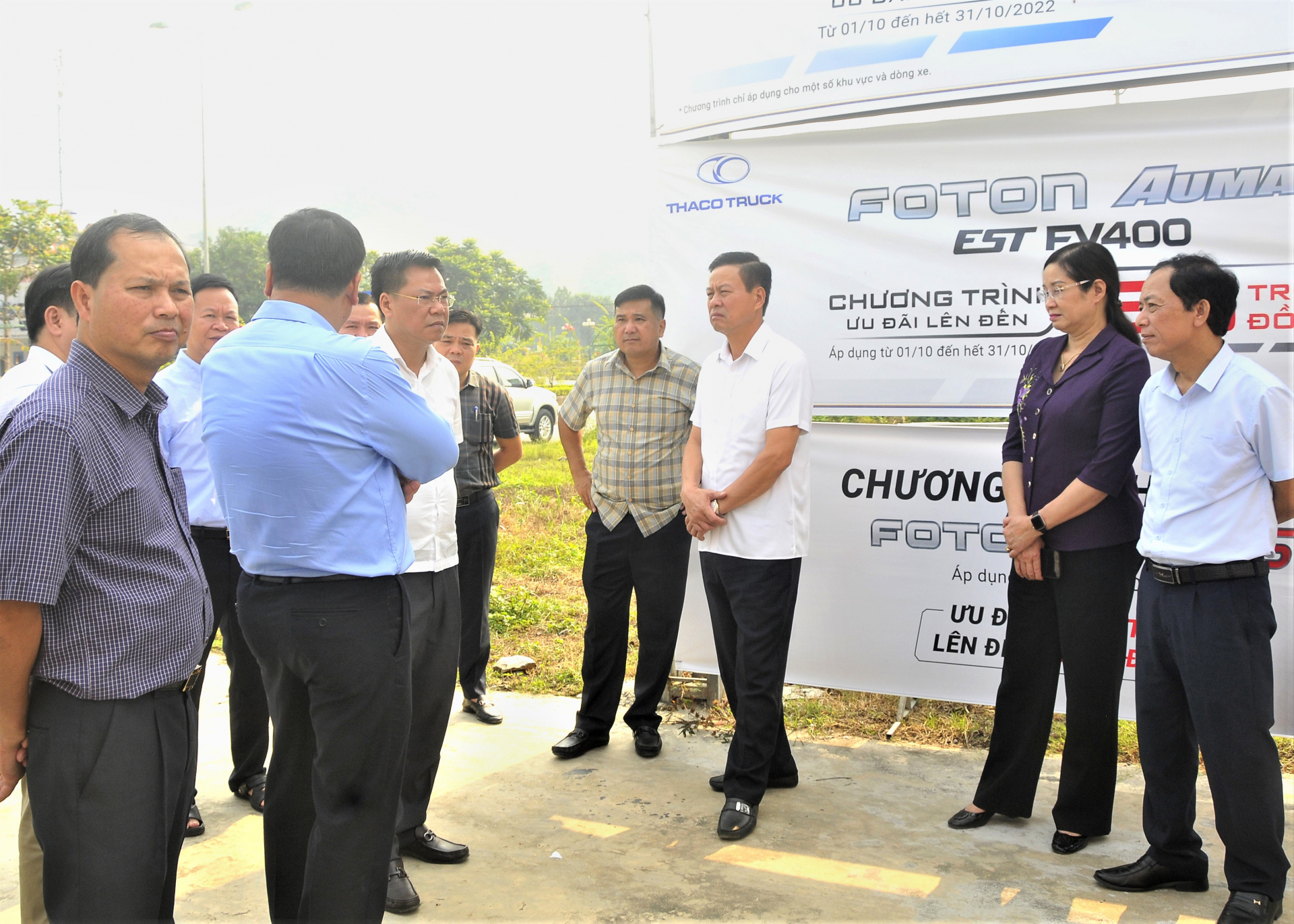 Chủ tịch UBND tỉnh Nguyễn Văn Sơn kiểm tra khu vực đoạn đầu đường đôi thuộc thôn Lâm Đồng, xã Phương Thiện.