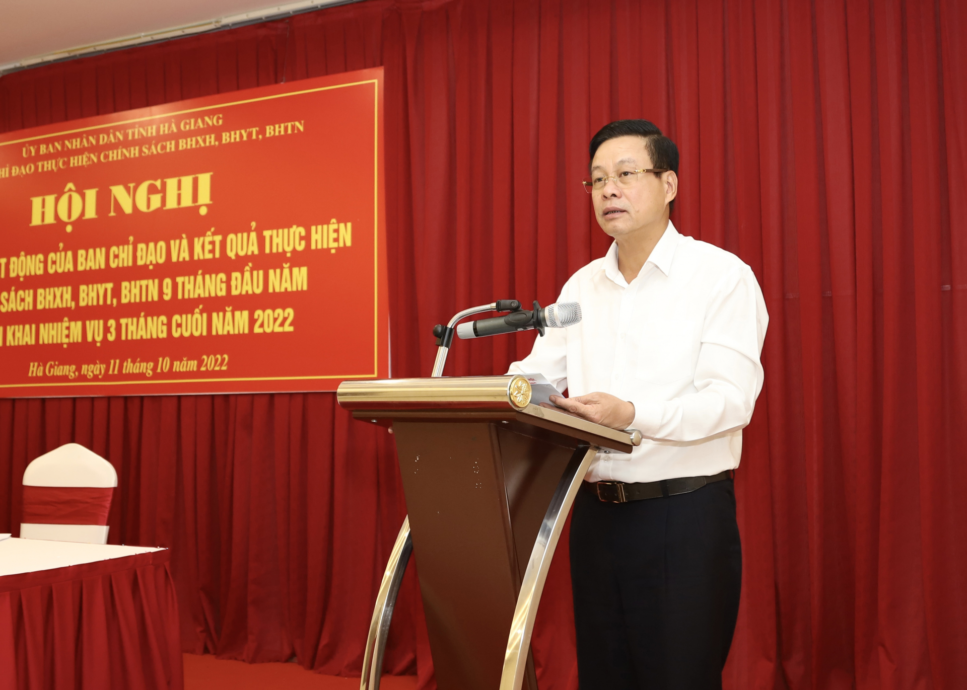 Chủ tịch UBND tỉnh Nguyễn Văn Sơn phát biểu kết luận tại hội nghị
