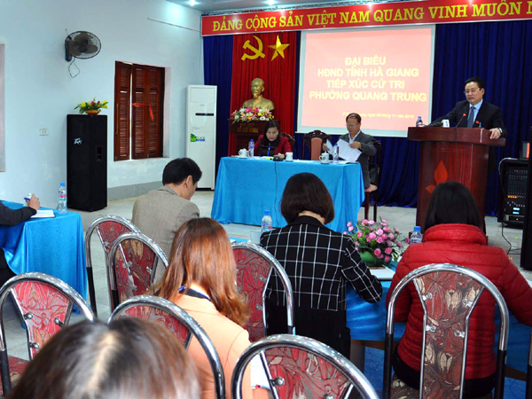 Đại biểu HĐND tỉnh tiếp xúc cử tri tại phường Quang Trung (TPHG)