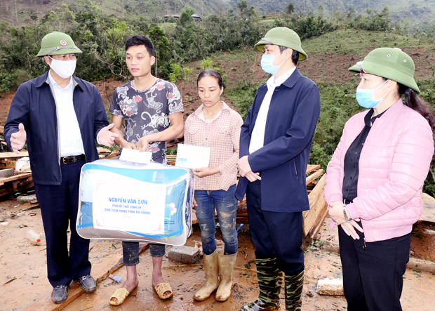 Chủ tịch UBND tỉnh Nguyễn Văn Sơn kiểm tra thiệt hại do thiên tai tại Bắc Mê