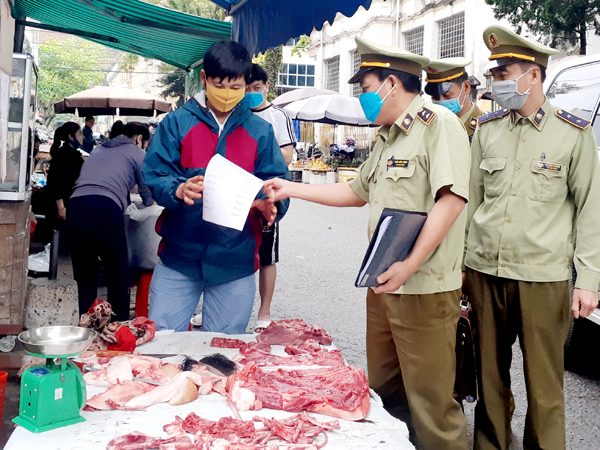 Kiểm soát giá bán thịt lợn trên địa bàn thành phố