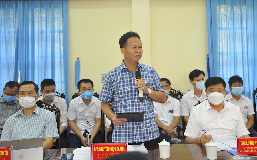 Giám đốc Sở Tài chính Nguyễn Ngọc Thanh đề nghị Sở Nông nghiệp và PTNT đánh giá lại công tác sản xuất, chế biến theo chuỗi giá trị để hướng vào khai thác tiềm năng, thế mạnh của tỉnh.
