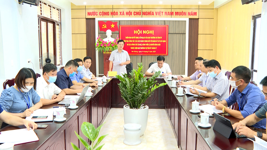 Đồng chí Trần Quang Minh, Chủ nhiệm UBKT Tỉnh ủy phát biểu tại buổi làm việc.