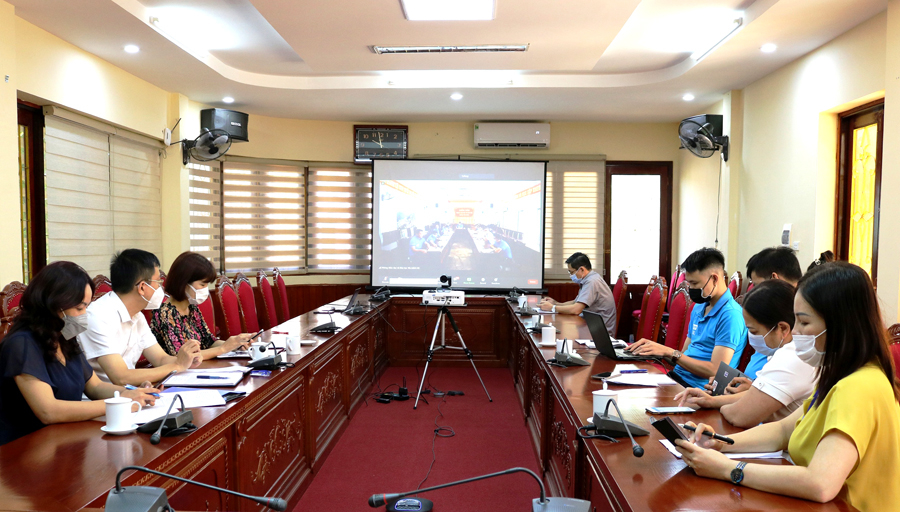 Điểm cầu tỉnh Hà Giang dự hội thảo trực tuyến ra mắt nền tảng kỹ thuật số Em vui