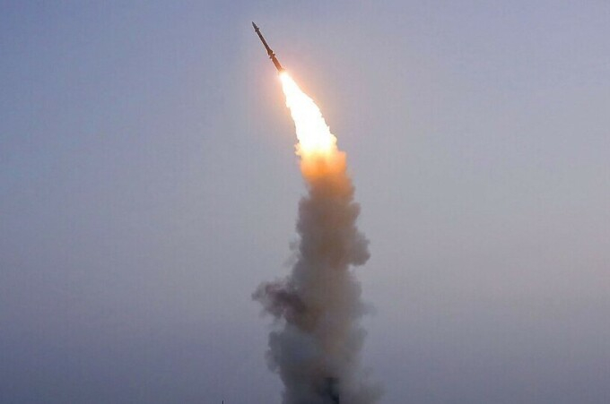 Triều Tiên phóng thử tên lửa phòng không hôm 30/9. 