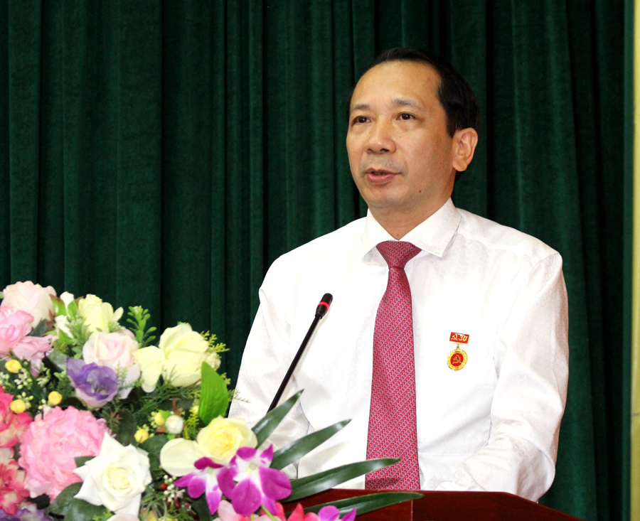 Phó Chủ tịch UBND tỉnh Trần Đức Quý phát biểu tại buổi lễ.