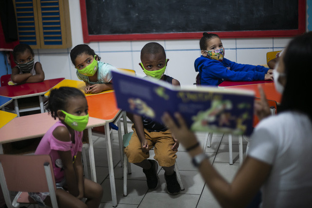 Brazil hiện là điểm nóng dịch bệnh lớn thứ ba thế giới với trên 21,5 triệu ca mắc.