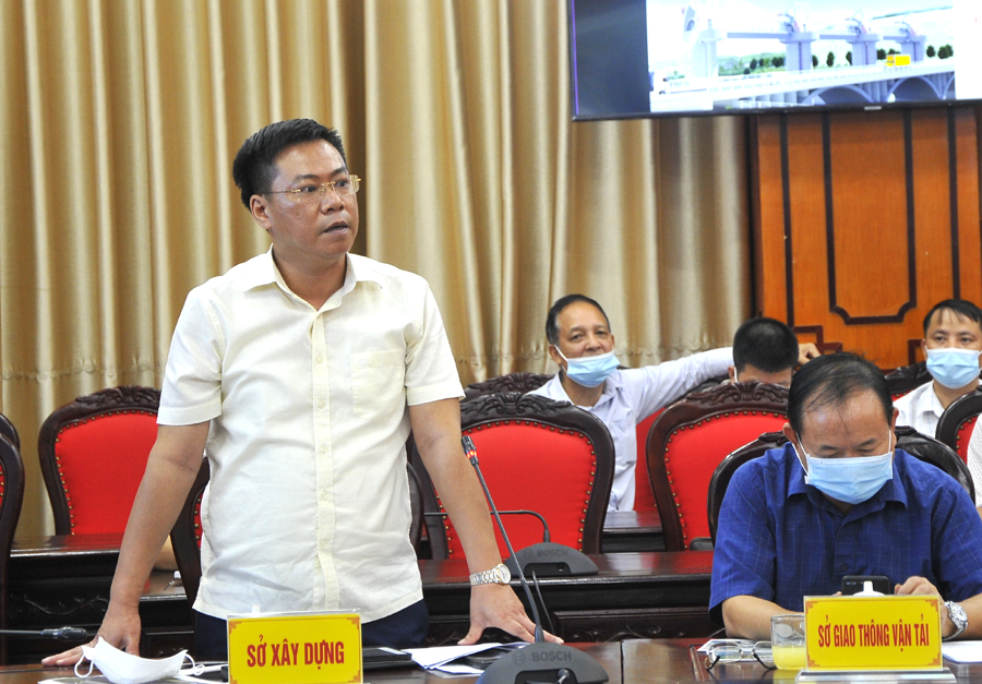 Giám đốc Sở Xây dựng Nguyễn Tiến Dũng đề nghị đánh giá thêm về nguyên nhân gây ngập úng một số khu vực trong thành phố để điều chỉnh cao trình nước dâng cho phù hợp, hiệu quả.